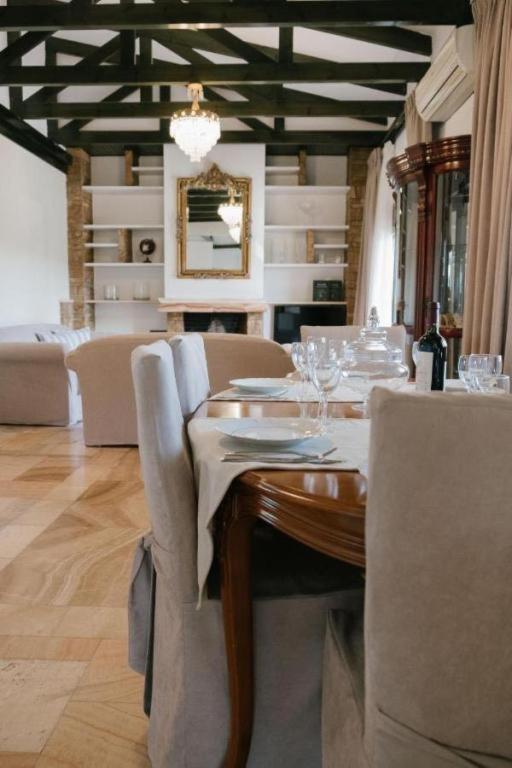 Marble Luxury Suites Картерос Экстерьер фото