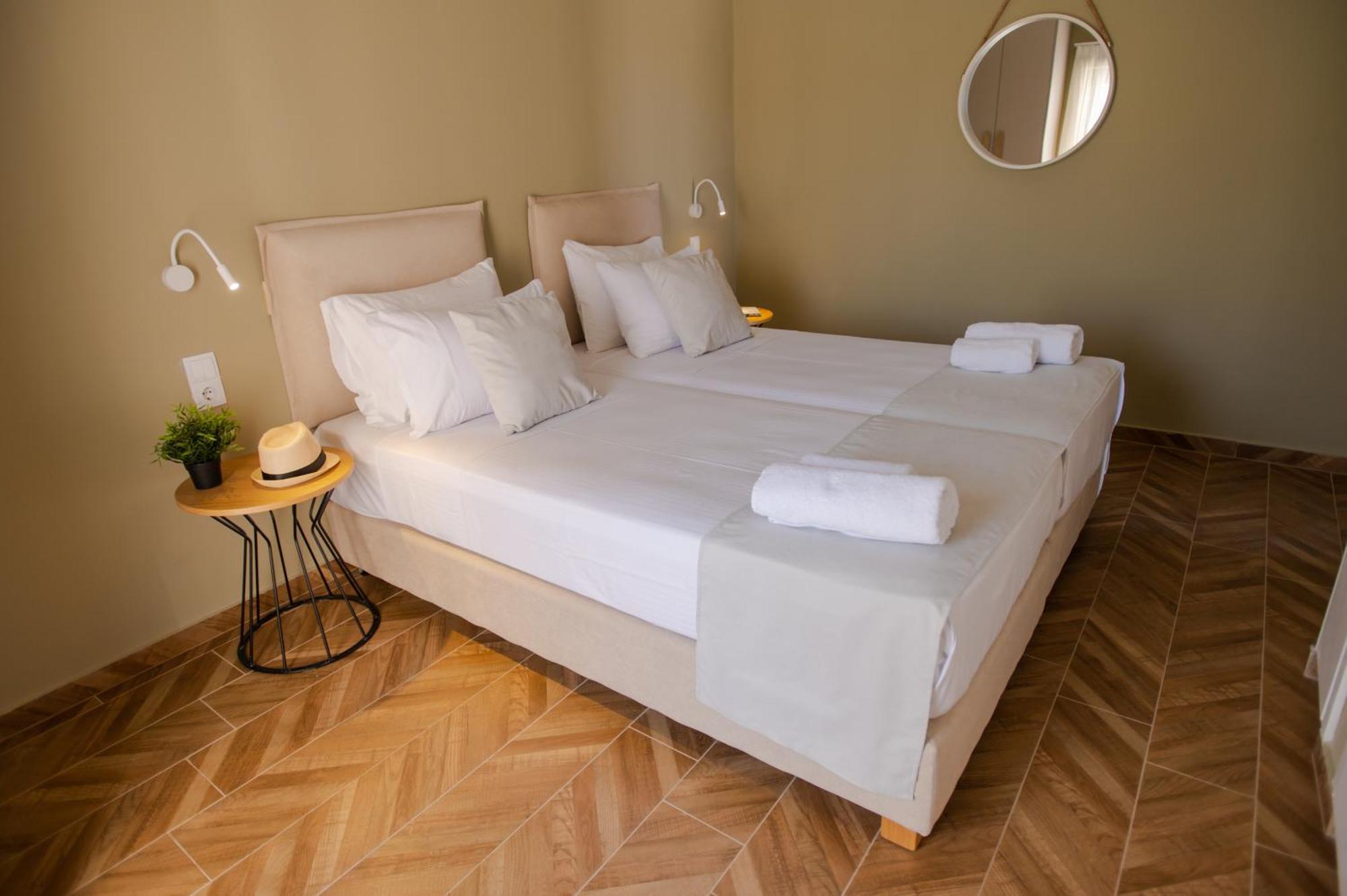 Marble Luxury Suites Картерос Экстерьер фото