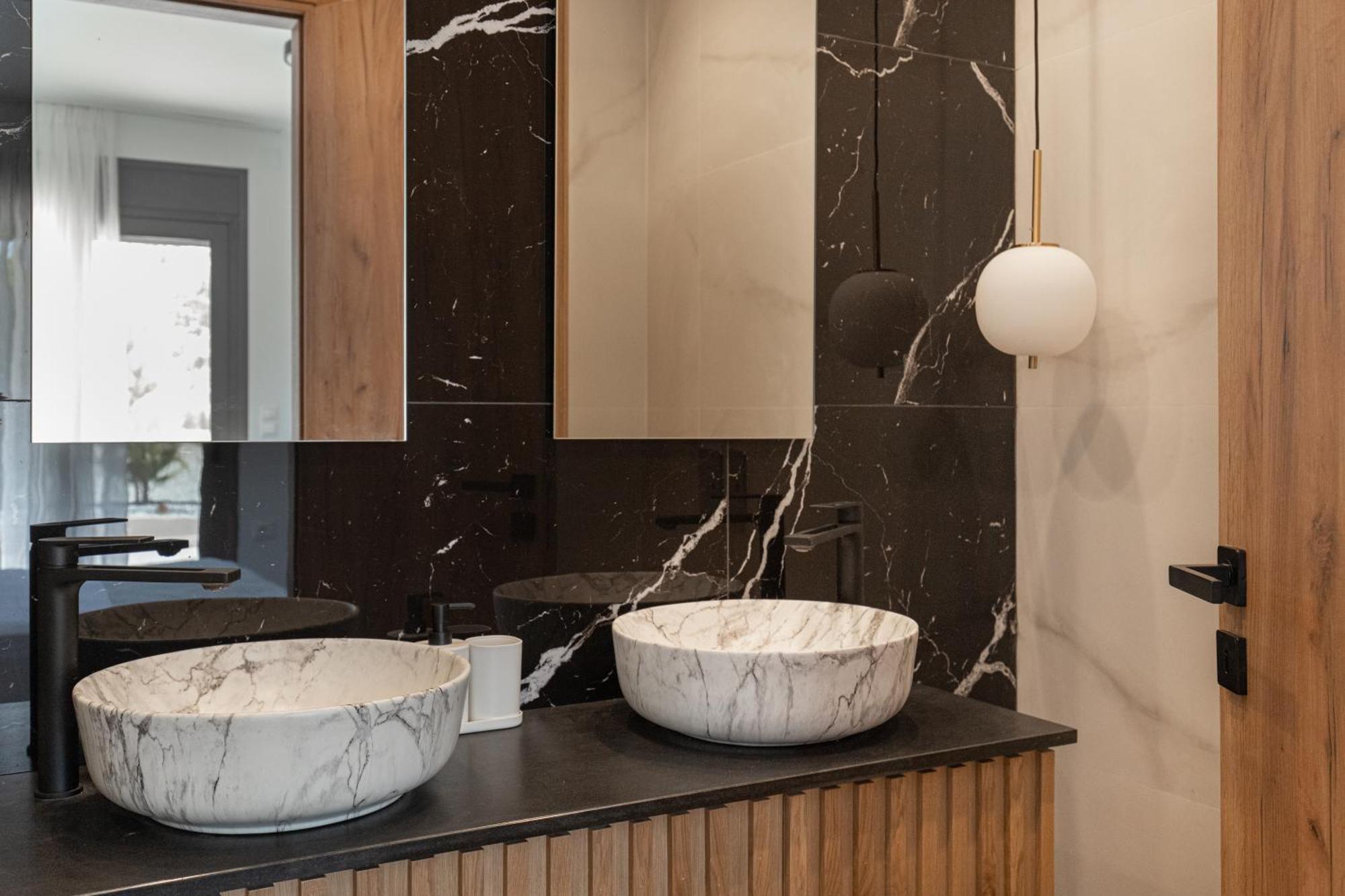 Marble Luxury Suites Картерос Номер фото